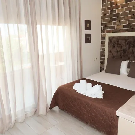 Aparthotel Aroma & 3*